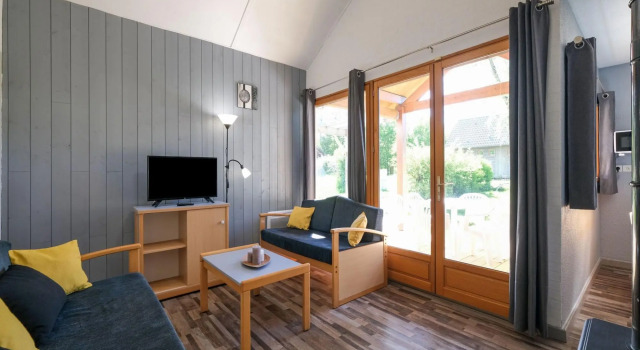 Snug Holiday Home in Signy le Petit with Private Terrace, Rezervasyon Otel Signy-le-Petit Champagne - Ardenne