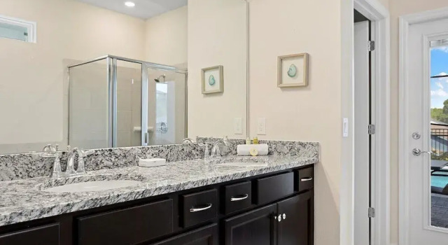 Коттедж 3835la · Brand New 7BR in Windsor Island