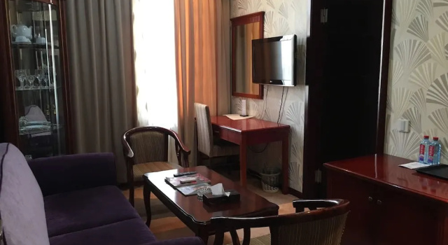Standard double suite Royal Hotel