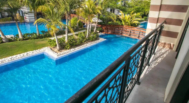 Zabeel Saray Royal Residences Lagoon Villa