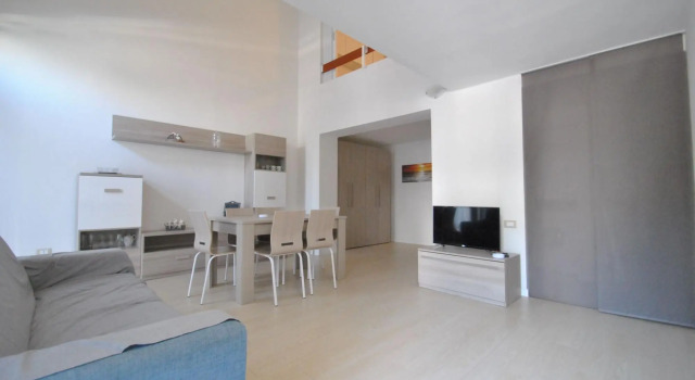 C.I.R. N. 049017LTN0011 - In vacation residence -30 mt from the sea, apartment on 2 levels, for 5 pe-FREZZINI La Perla