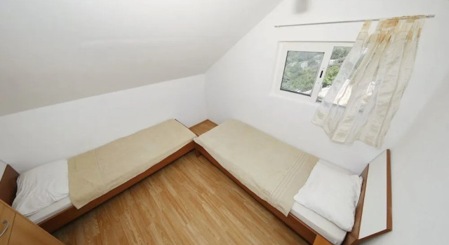 House Astrid, Book Feriehus Hoteller i Pasman Island med pool, Swimmingpool