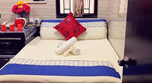 Номер Dhillon Hostel - Reception 10th floor Block E CHUNGKING MANSION