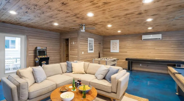 Stingray in Destin with 6 bedrooms and 5 bathrooms, Varaa Hotelli Destin Emerald Coast