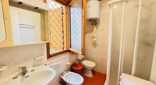 Апартаменты с 2 комнатами с видом на сад Spacious Flat With Private Garden