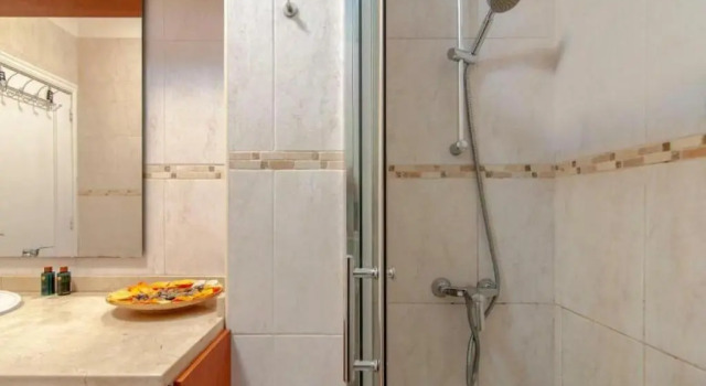 Apartament 1 bedroom Los Cristianos Las Vistas beach, Book Apartment Hotels in Tenerife with Parking, Parking