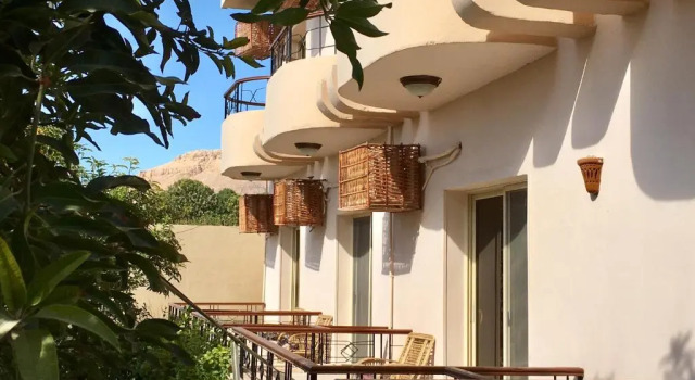 Трёхместный номер Standard New Memnon Hotel