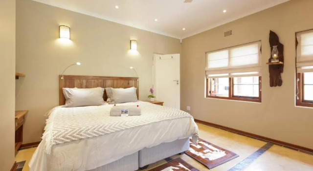 Полулюкс Twin Thorns Guesthouse