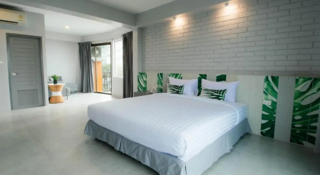 Люкс с балконом The Pat Hotel