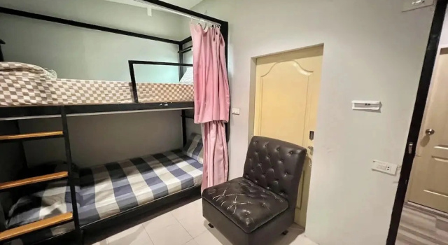 Orchid Hostel Near Bumrungrad hospital and Nana Market, Забронировать Хостел Хостелы Бангкока, рядом с Маккасан, Хостел