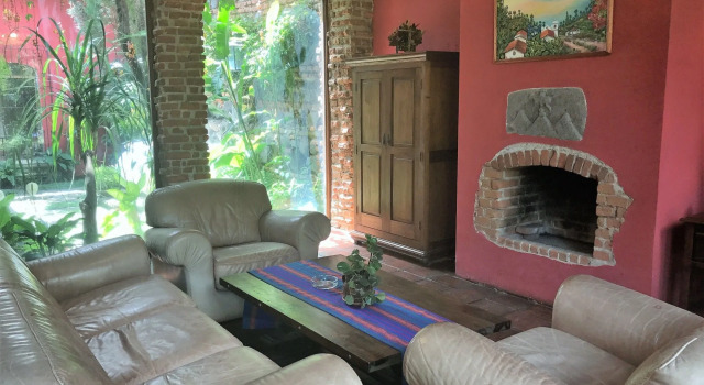Casa De Loreto, Book Hotel Hotels in Zacatepeques with Parking, Parking