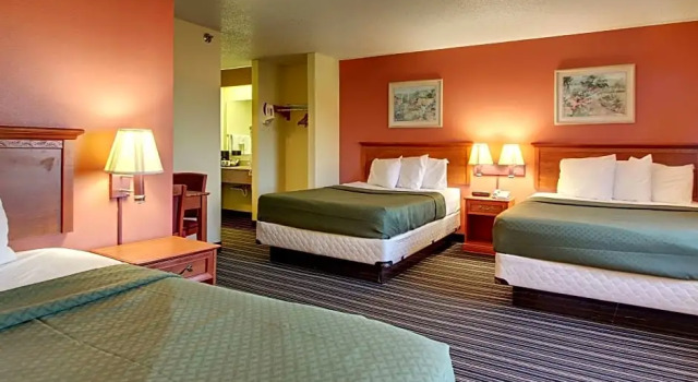 Шестиместный номер Standard Quality Inn Indianola