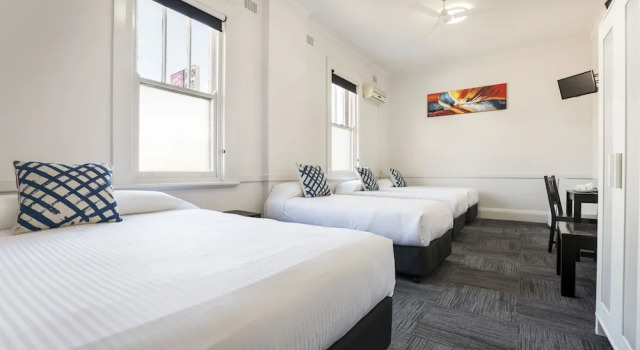 Номер Standard Melton Hotel