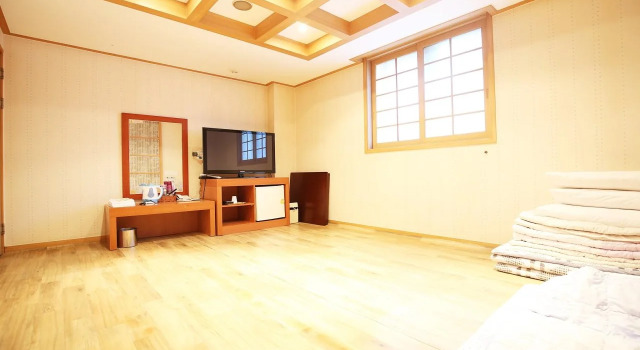 Goodstay Goodmorning Hotel Cheonan, Reserva ahora Hotel Hoteles en Cheonan con aparcamiento, Aparcamiento