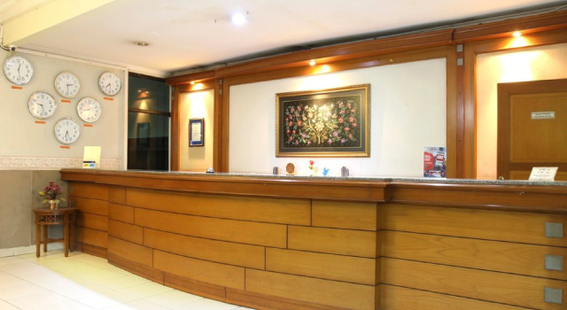 RedDoorz @ Surapati, Book Hotel Bandung Wetan 