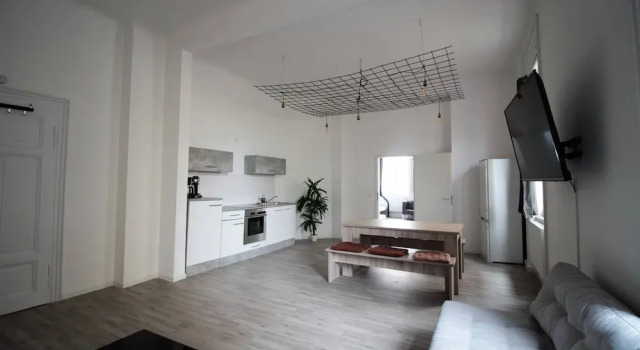 Geräumiger Altbau für große Gruppen