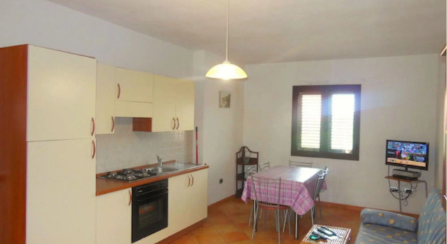 Three-room apartment a few minutes drive from the main beaches-Budi 3