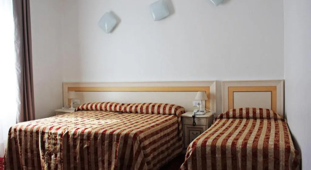 Трёхместный номер Hotel Centrale