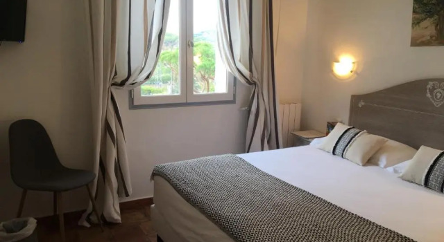 Двухместный номер Standard Hôtel Jas Neuf