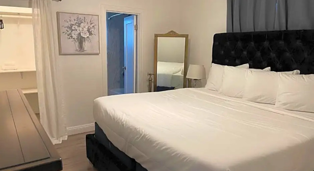 Номер Deluxe Отель Джеймстауна Americas Best Value Inn & Suites Royal Carriage