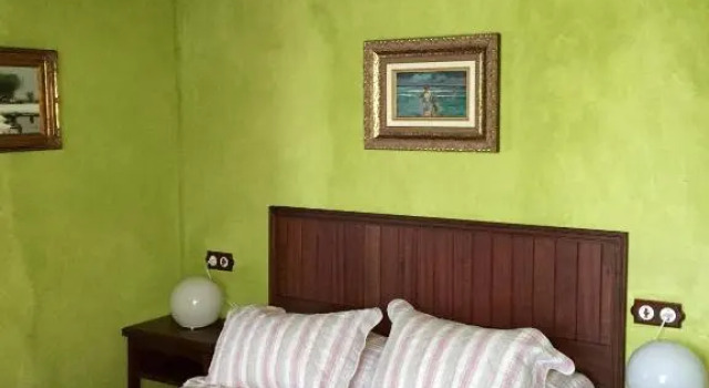Apartamentos Rurales Casa Ron, Buchen Sie Ferienwohnung Coaña Asturien