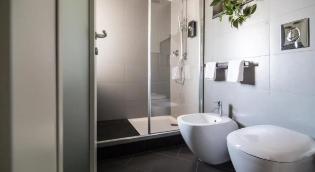 Standard Double room with balcony Foyer Rooms&Suites - Self Check-in