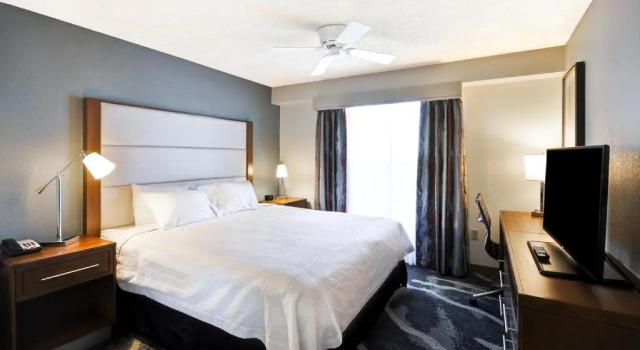 Двухместный люкс c 1 комнатой Homewood Suites by Hilton Phoenix-Biltmore