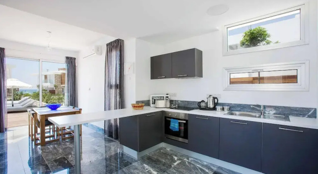 Villa Periwinkle, Boek Villa Vakantiehuizen in Paphos, in de buurt van Faros Beach, Cottage