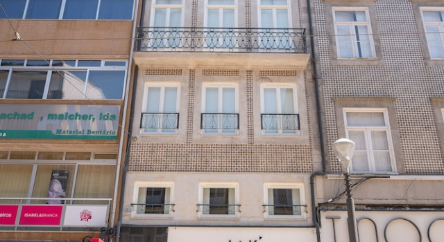 Liiiving - Santa Catarina Boutique, Забронировать Бутик-отель Отели Порту 3 звезды, рядом с Сандеман Селларс, 3*