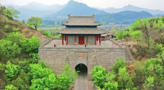 beijingjuxianjuminsu, Book Bed and Breakfast Hoteller i Beijing Province med parkering, Parkering