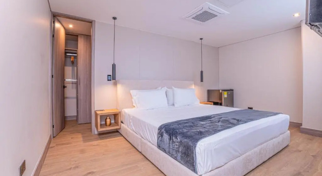 Jatisa Living by HOUSY, Забронировать Апартаменты/квартира Медельин Antioquia, рядом с San Antonio's Square