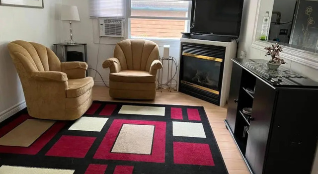 Cheerful beautiful cottage 3 bedroon, Varaa Lomakoti Wasaga Beach 