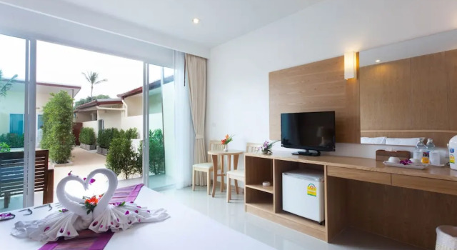 Двухместный номер Deluxe с балконом Chalong Princess Pool Villa Resort SHA EXTRA PLUS