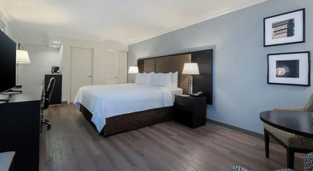 Двухместный номер Premium Crowne Plaza Suffern-Mahwah by IHG