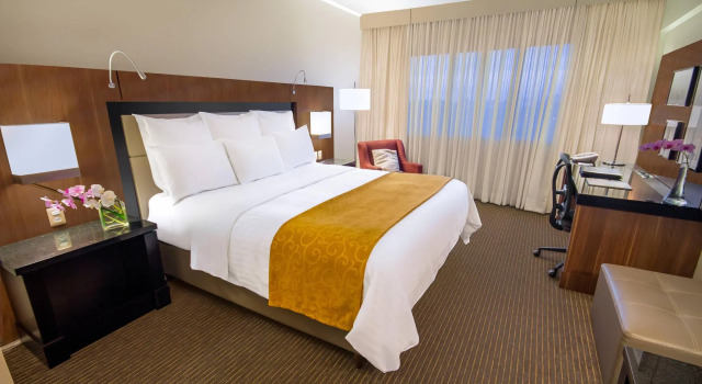 Двухместный номер Standard Marriott São Paulo Airport Hotel