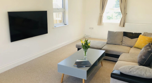 Stunning new 4 bed Cottage Heart of Pembrokeshire, Varaa Lomakoti Simpson Cross Glamorgan