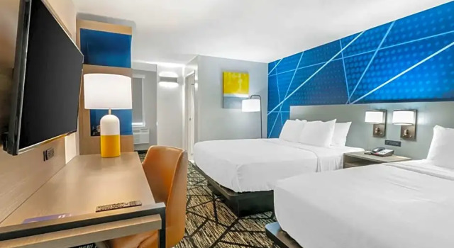 Четырёхместный люкс Americas Best Value Inn & Suites - Kansas City/Downtown