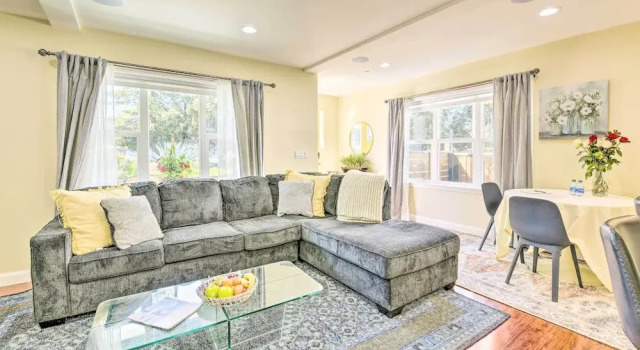 Sunny Oakland Retreat w/ Patio & Cute Garden!