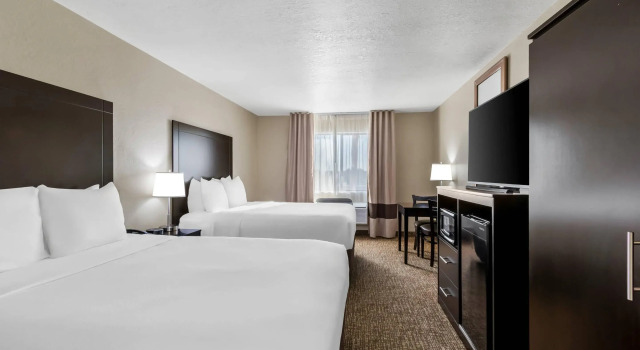 Четырёхместный номер Standard Comfort Inn & Suites Surprise Near Sun City West