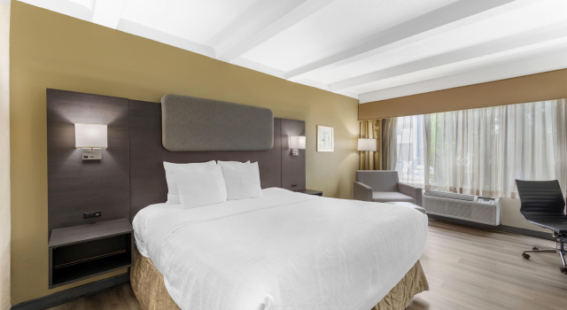 Двухместный люкс Best Western Plus Madison-Huntsville Hotel