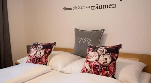 751pelzrain (Adults Only), Rezerwuj Hotel Hotele w Bregenzerwald z parkingiem, Parking