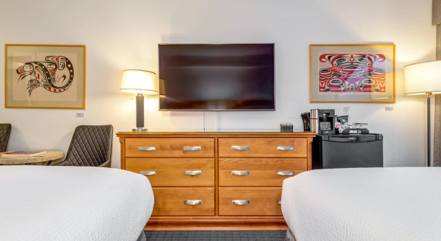 Четырёхместный номер Premium Listel Whistler, a Coast Hotel