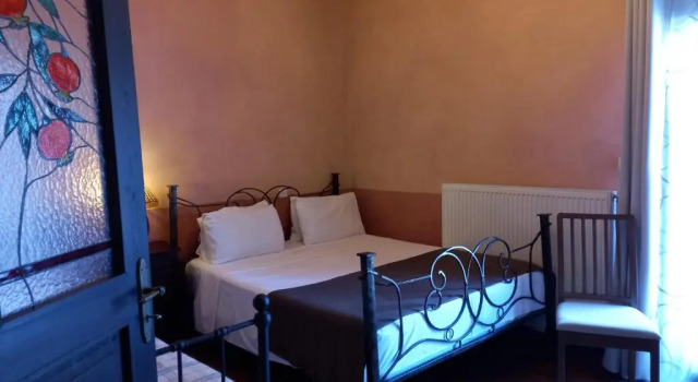 Трёхместный номер Standard Mythos Guesthouse
