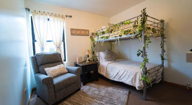 Lovely 3 Bedrooms Apartment In Chicago Midway, Buchen Sie Ferienwohnung Chicago Chicago und Umgebung