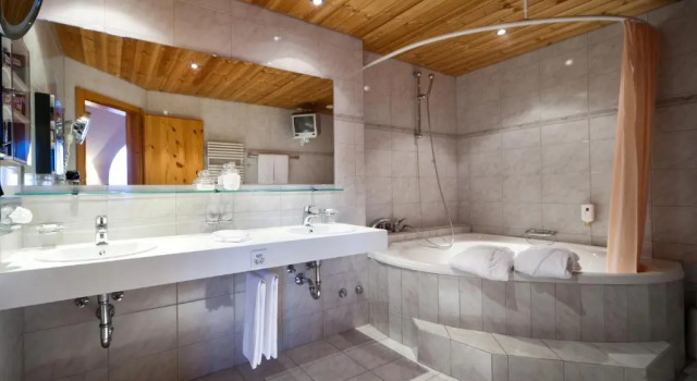 Полулюкс Waldhotel Arosa