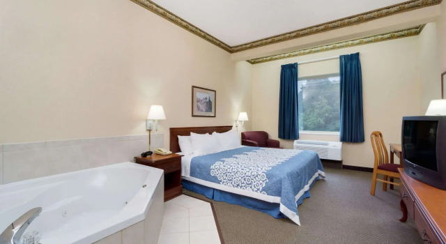 Days Inn West Liberty, Rezerwuj Hotel West Liberty Kentucky