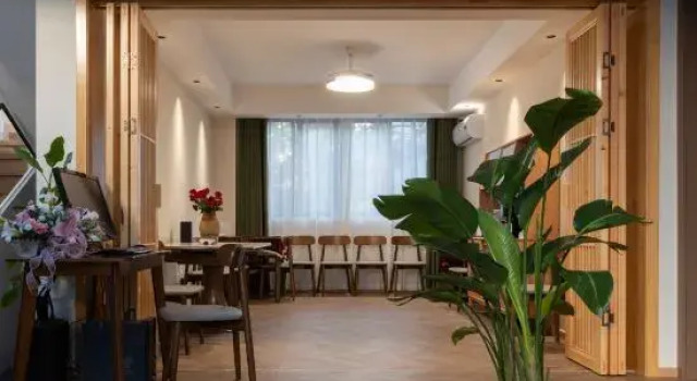 Wei Shan Osmanthus Courtyard Homestay, Prenota Hotel Hotel a Nanzhao con parcheggio, Parcheggio