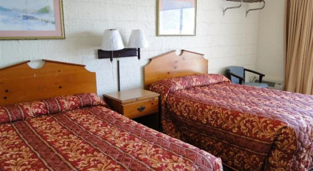 Sea Gypsy Inn Oceanfront, Забронировать Отель Отели Южной Каролины с бассейном, Бассейн