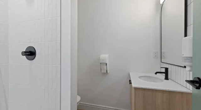 Четырёхместный семейный номер Standard HI Halifax Heritage House Hostel