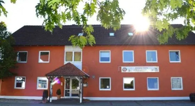 Pension Ristorante da Giova, Varaa Hotelli Hotellit Baijeri pysäköinnillä, Pysäköinti